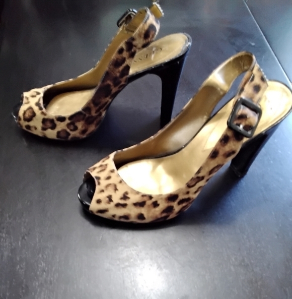 Guess Calf Hair Open Toe Pumps Size 7M - Picture 2 of 7